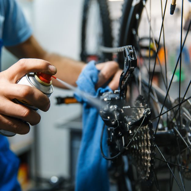 Unverzichtbares E Bike Zubehör für den Biker von heute